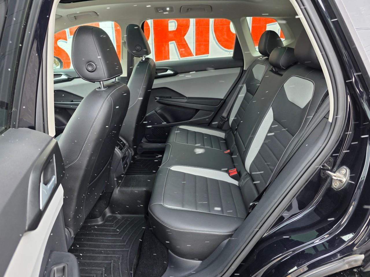 2022 Volkswagen Taos Highline 4dr All-Wheel Drive 4MOTION Photo