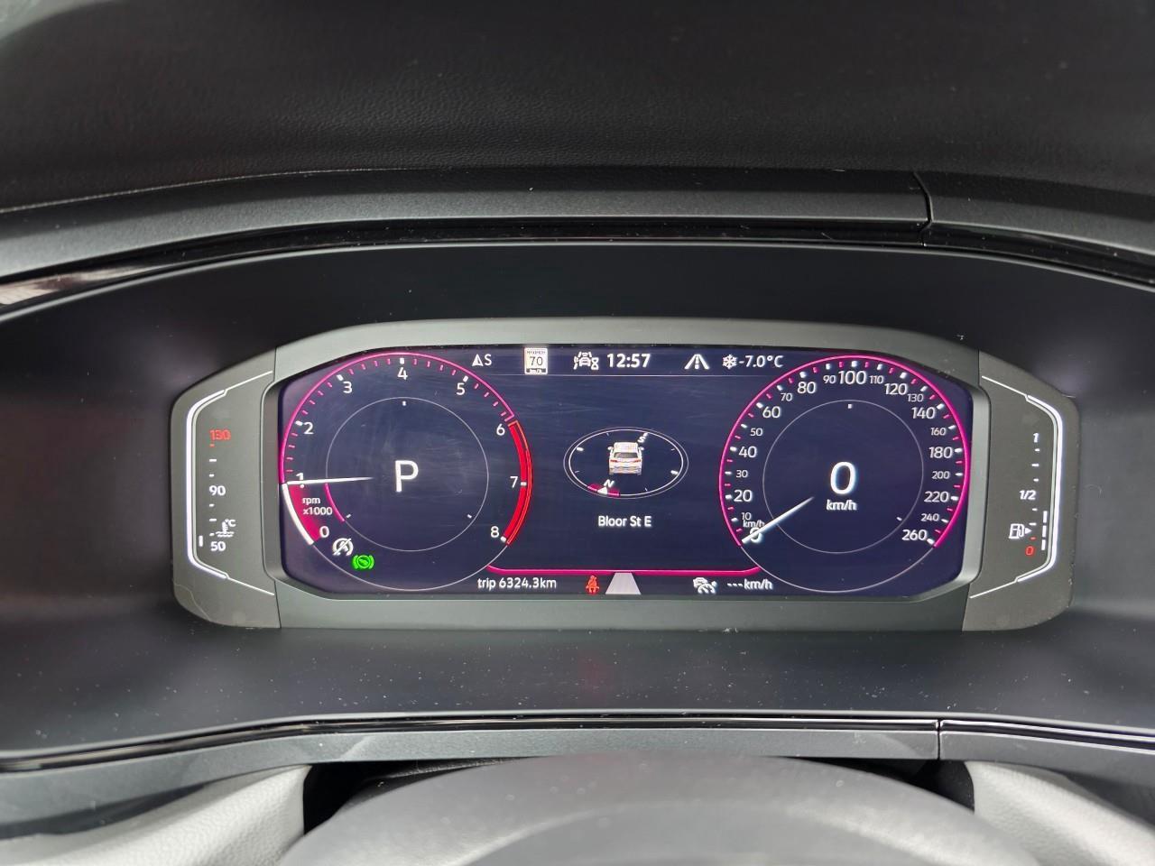 2022 Volkswagen Taos Highline 4dr All-Wheel Drive 4MOTION Photo