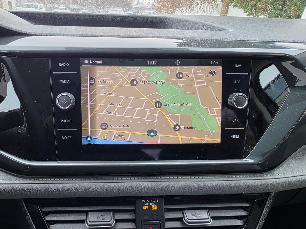 2022 Volkswagen Taos Highline 4dr All-Wheel Drive 4MOTION Photo