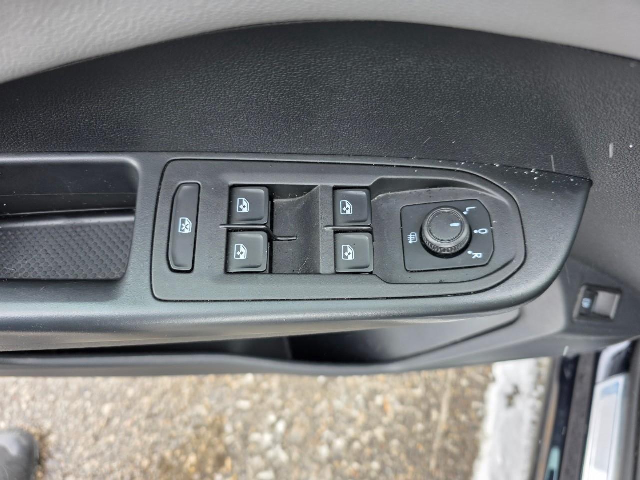 2022 Volkswagen Taos Highline 4dr All-Wheel Drive 4MOTION Photo