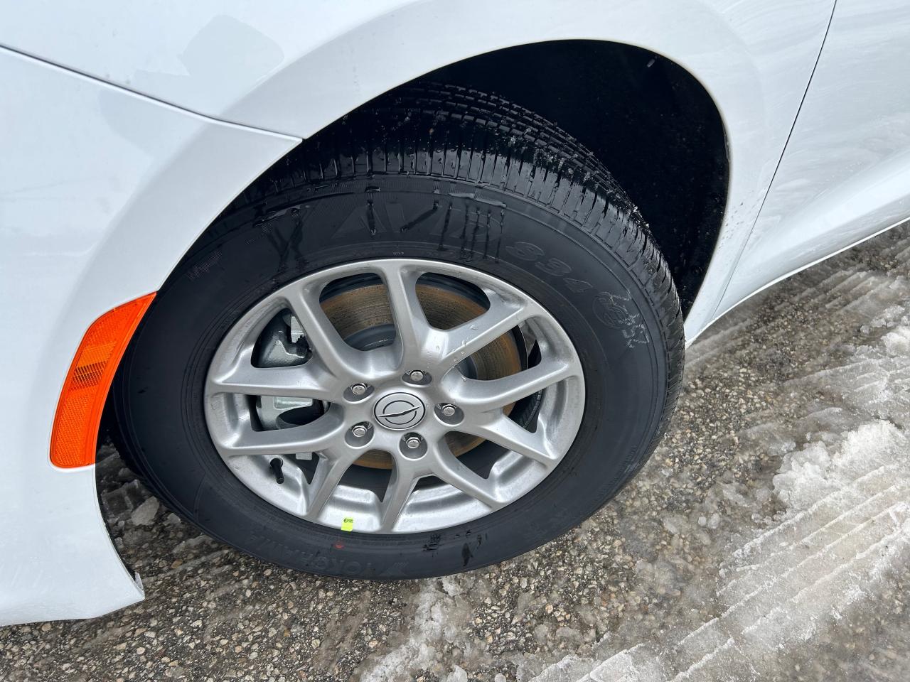 2026 Chrysler Grand Caravan SXT Front-Wheel Drive Passenger Van Photo