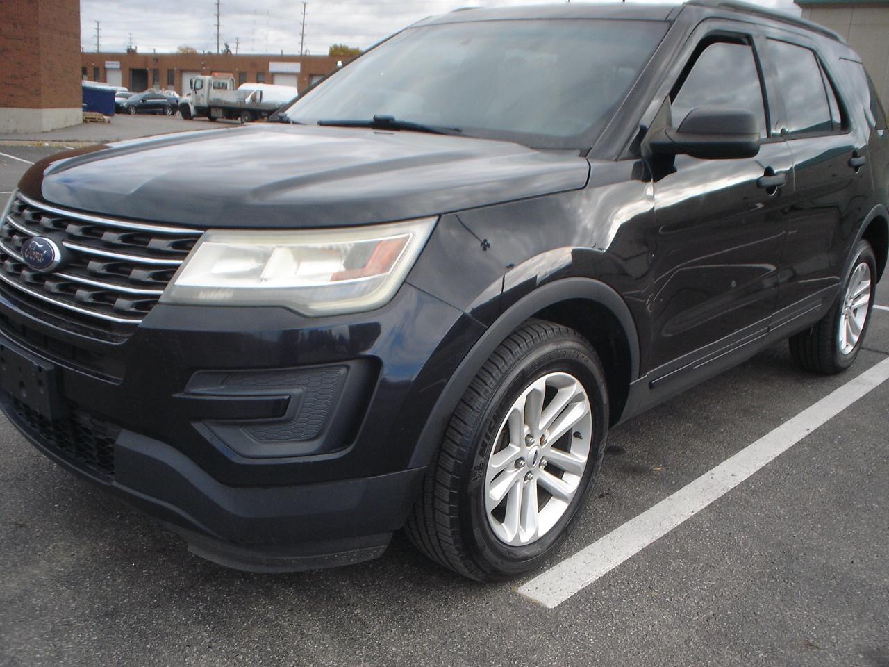 2016 Ford Explorer 4WD Photo0