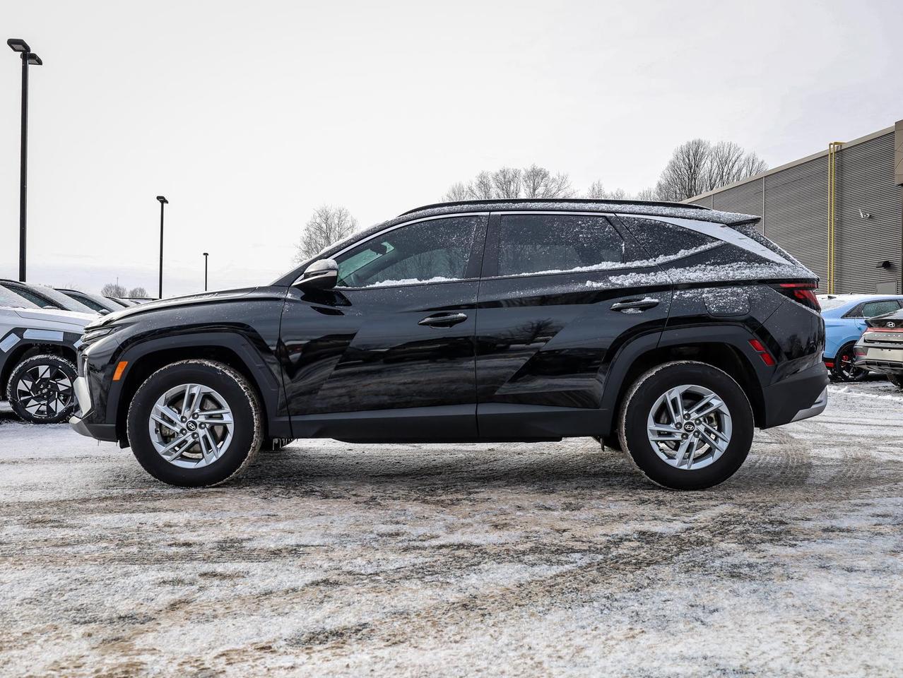 2025 Hyundai Tucson Preferred 4dr All-Wheel Drive Photo4