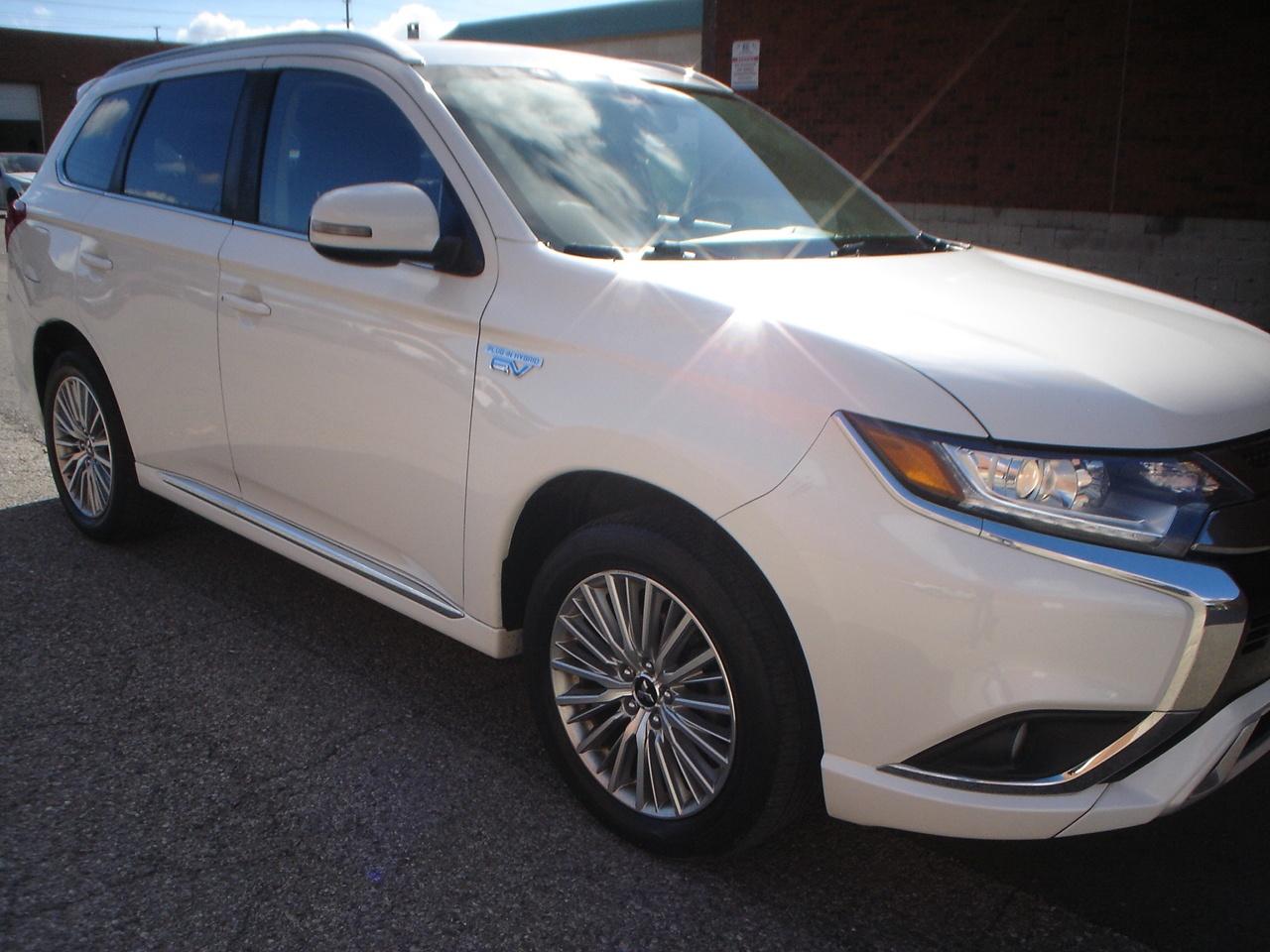 2019 Mitsubishi Outlander PHEV  Photo