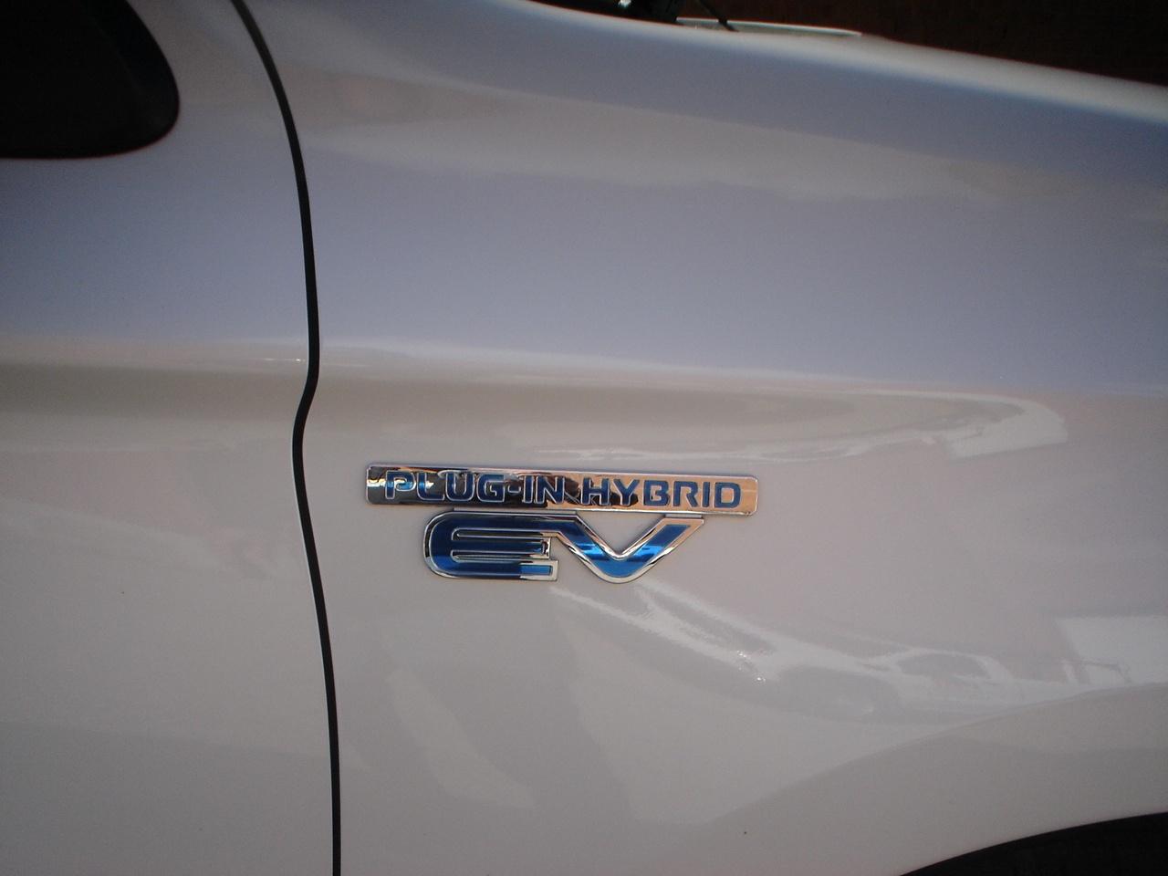 2019 Mitsubishi Outlander PHEV  Photo