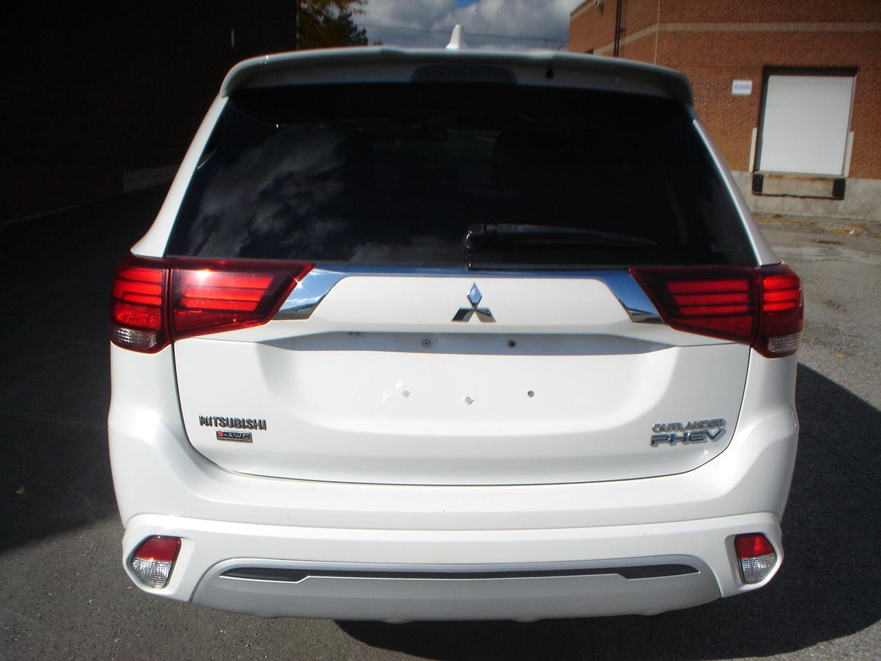 2019 Mitsubishi Outlander PHEV  Photo