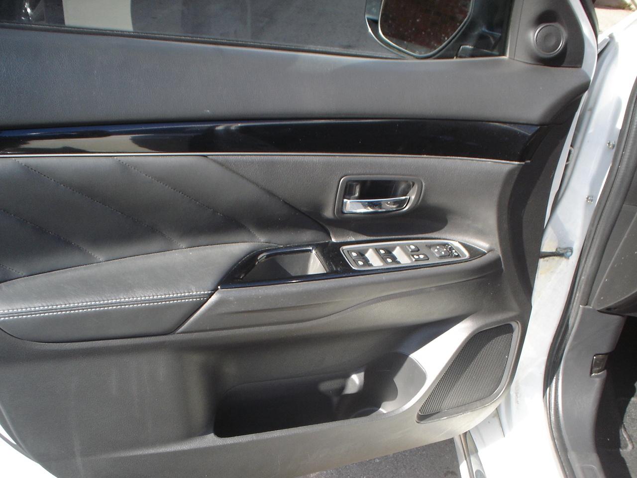 2019 Mitsubishi Outlander PHEV  Photo