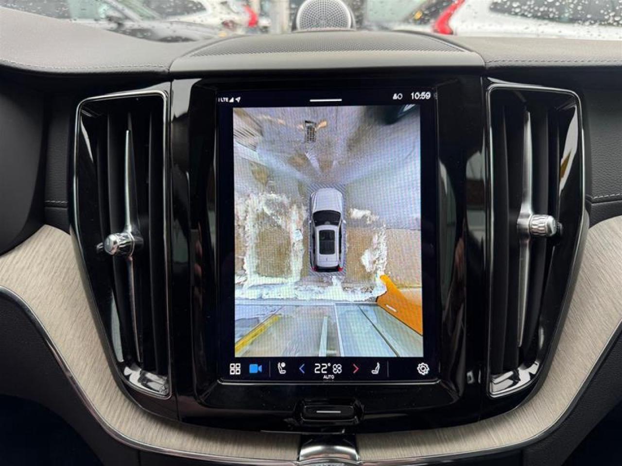 2022 Volvo XC60 Recharge Inscription Photo