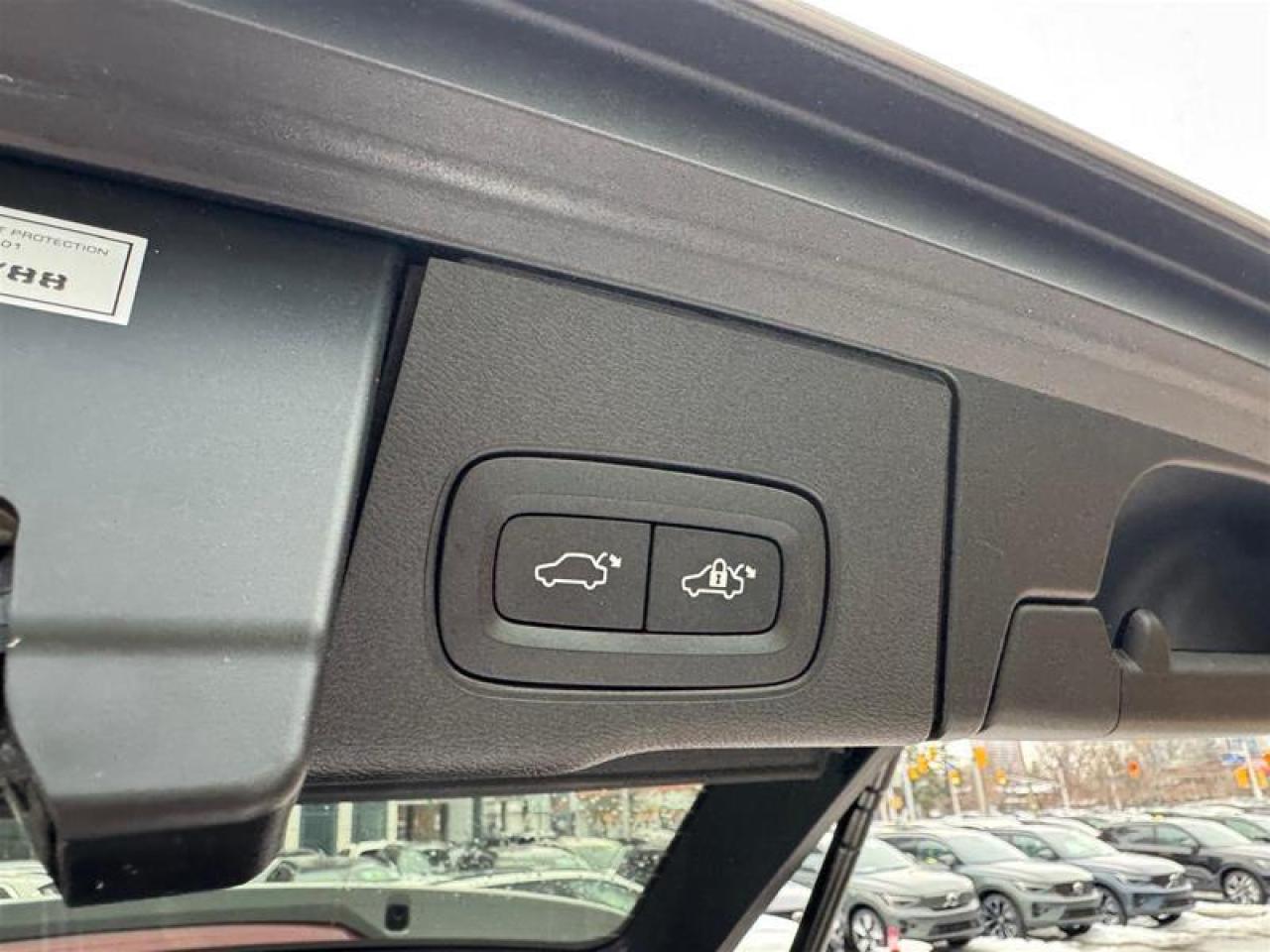 2022 Volvo XC60 Recharge Inscription Photo