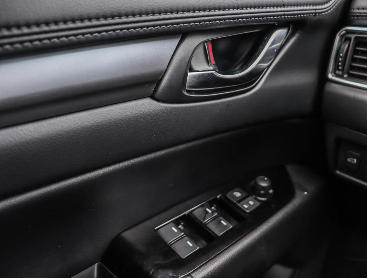 2022 Mazda CX-5  Photo