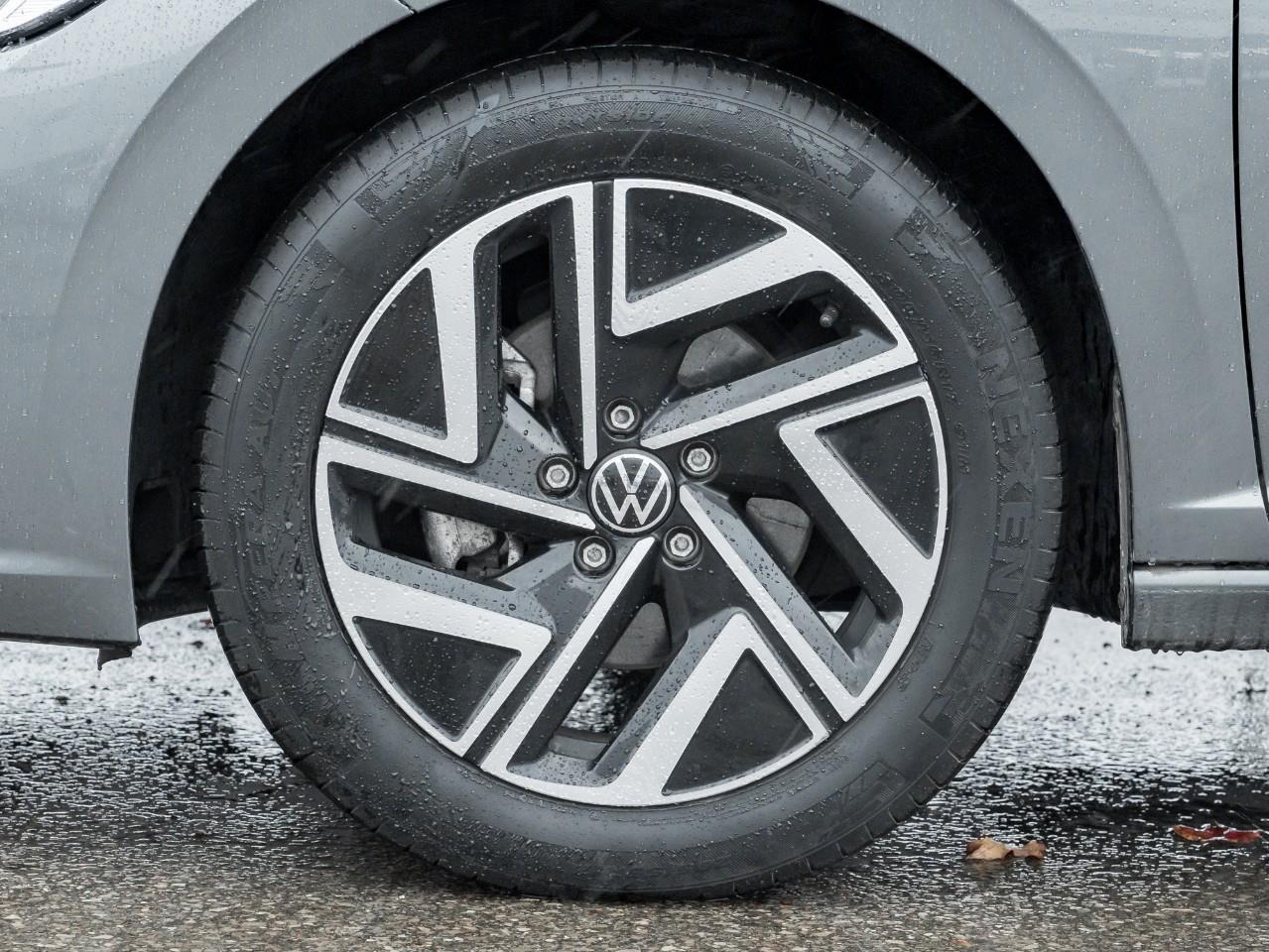 2024 Volkswagen Jetta Highline (A8) 4dr Sedan Photo