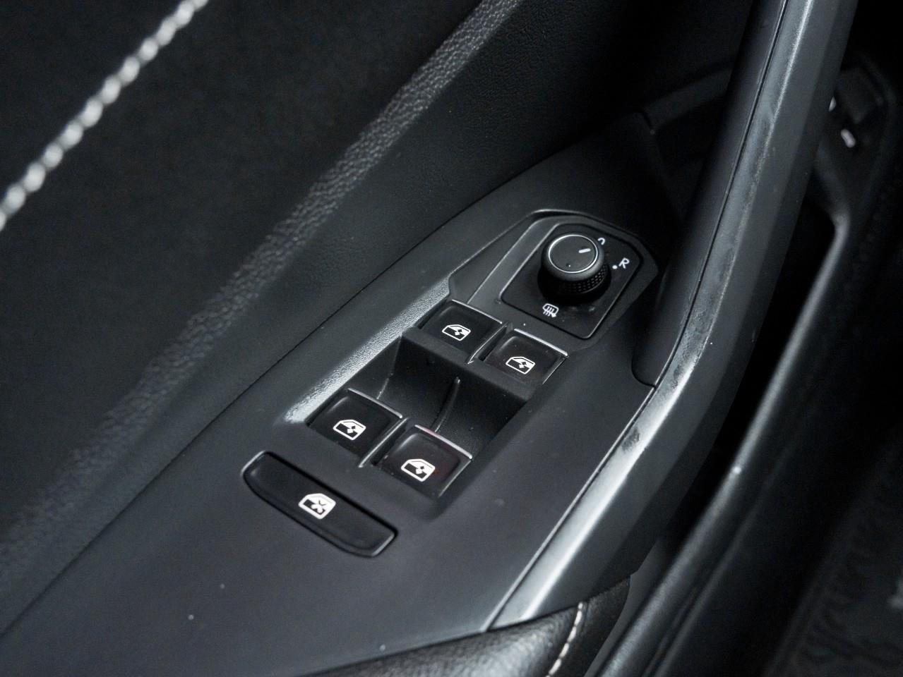 2024 Volkswagen Jetta Highline (A8) 4dr Sedan Photo