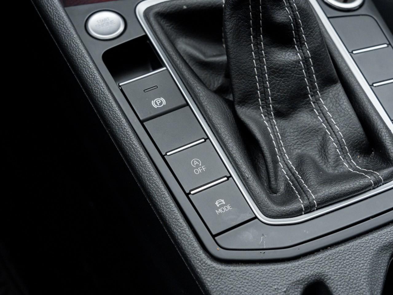 2024 Volkswagen Jetta Highline (A8) 4dr Sedan Photo