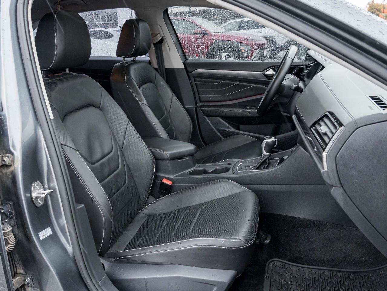 2024 Volkswagen Jetta Highline (A8) 4dr Sedan Photo