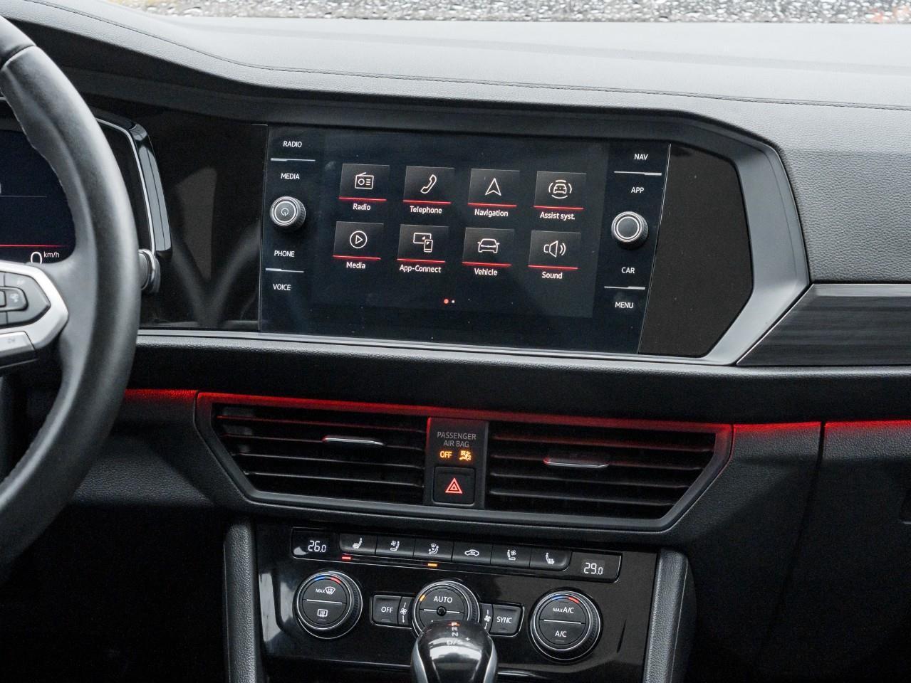 2024 Volkswagen Jetta Highline (A8) 4dr Sedan Photo