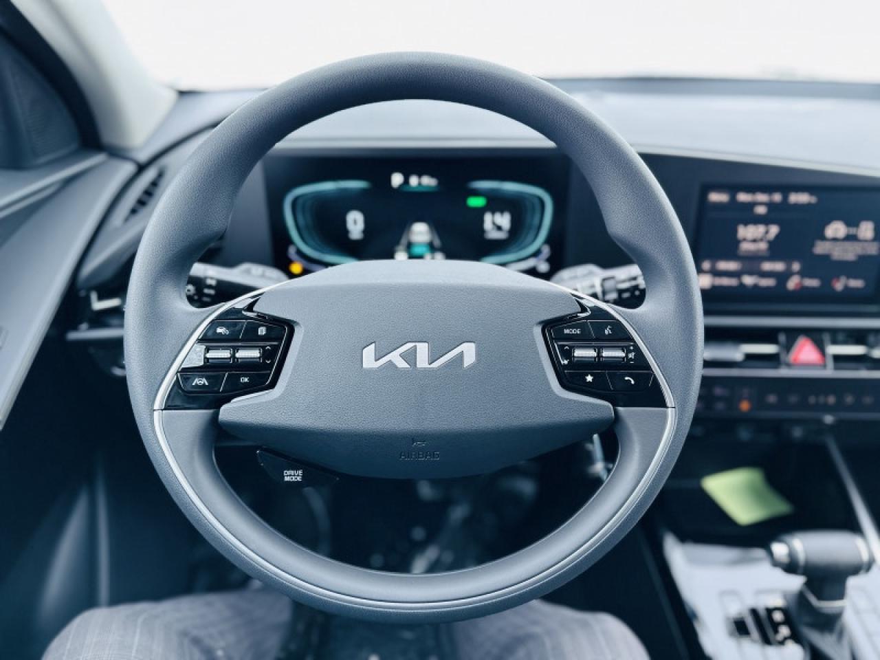 2026 Kia NIRO LX Photo