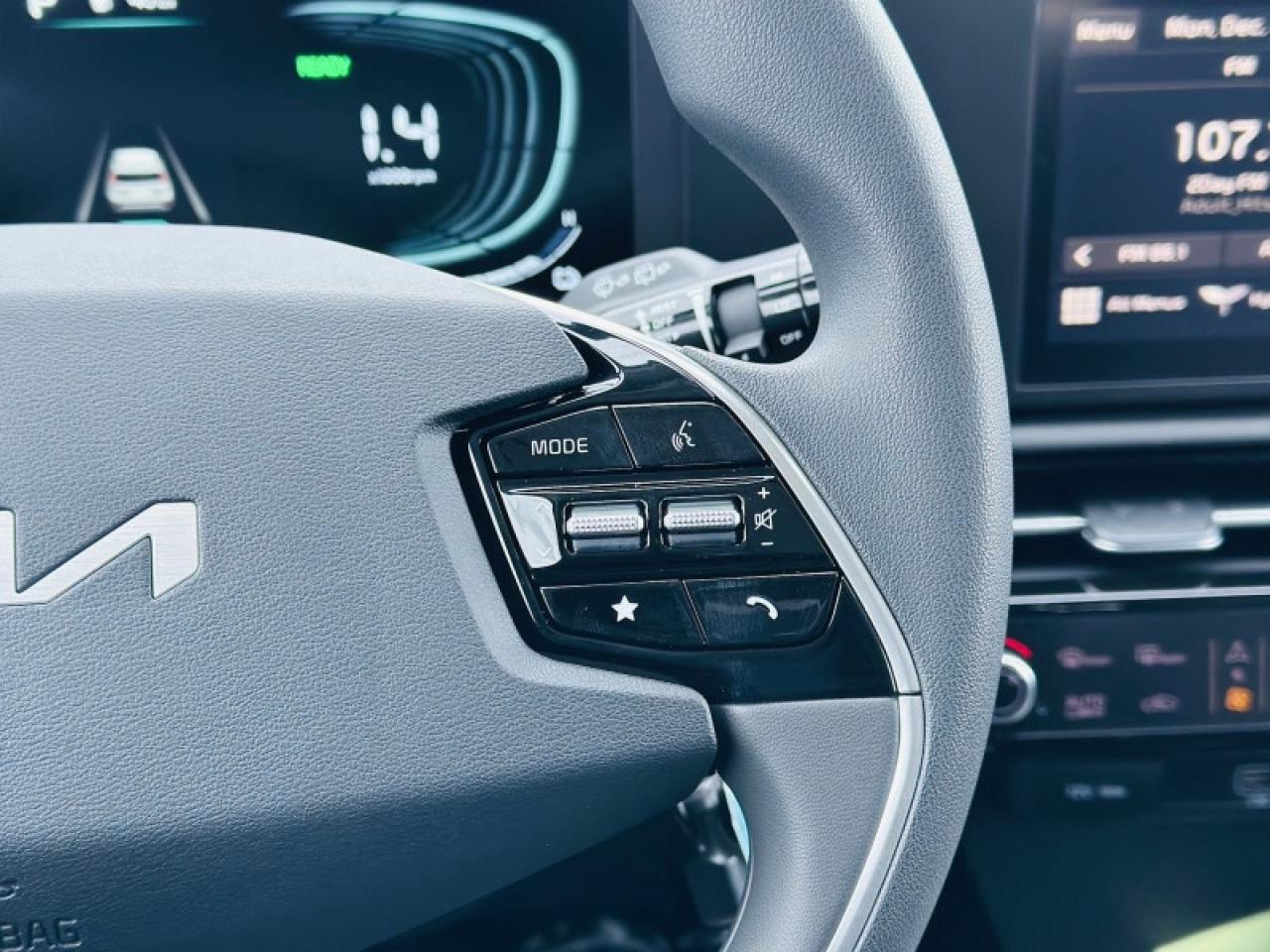 2026 Kia NIRO LX Photo