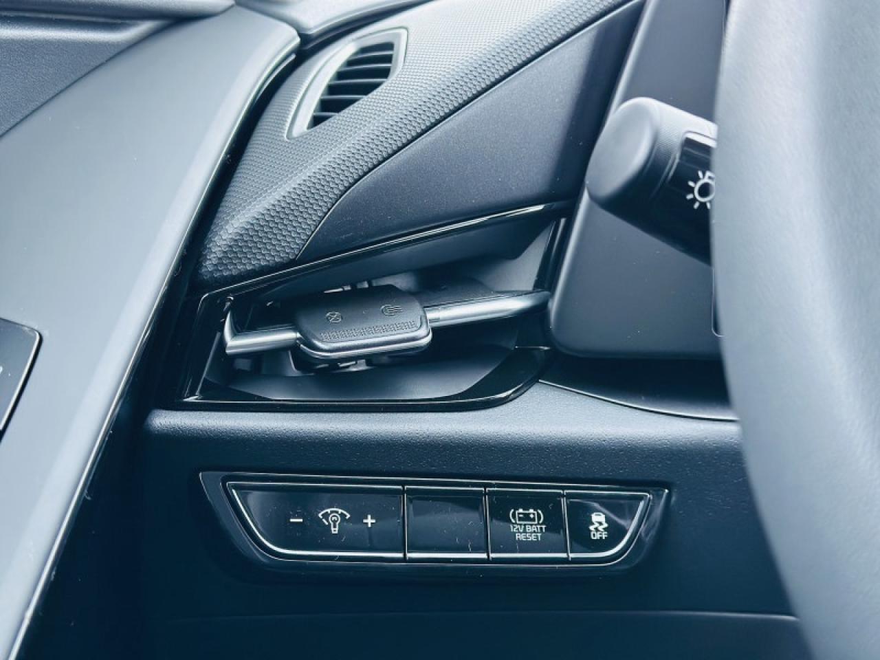 2026 Kia NIRO LX Photo