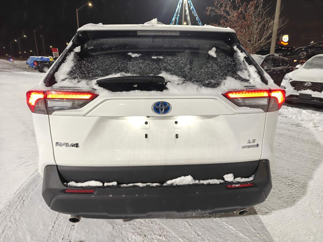 2022 Toyota RAV4 Hybrid LE 4dr All-Wheel Drive Photo3