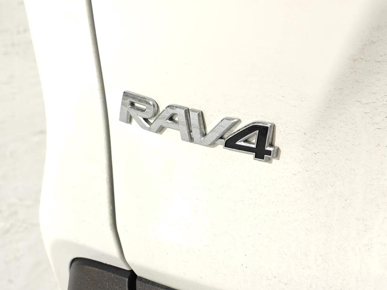 2022 Toyota RAV4 Hybrid LE 4dr All-Wheel Drive Photo