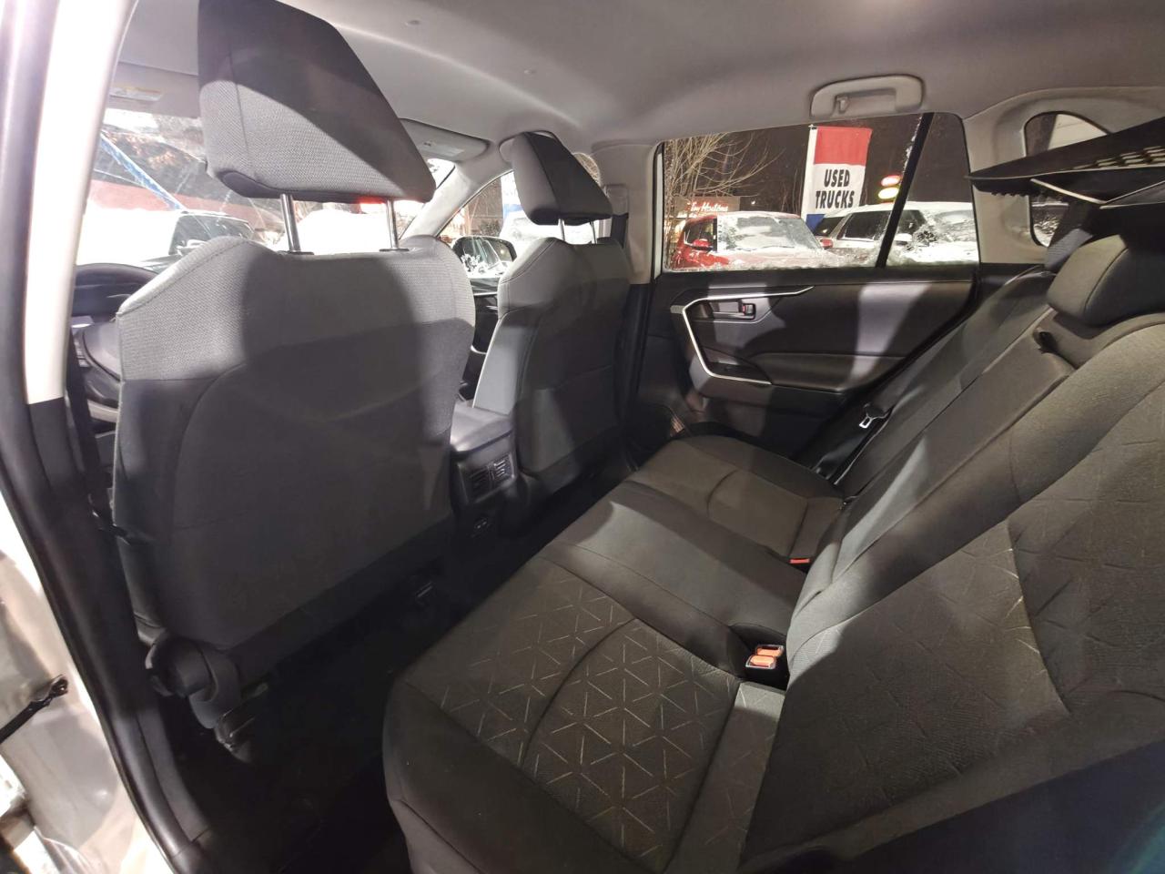 2022 Toyota RAV4 Hybrid LE 4dr All-Wheel Drive Photo