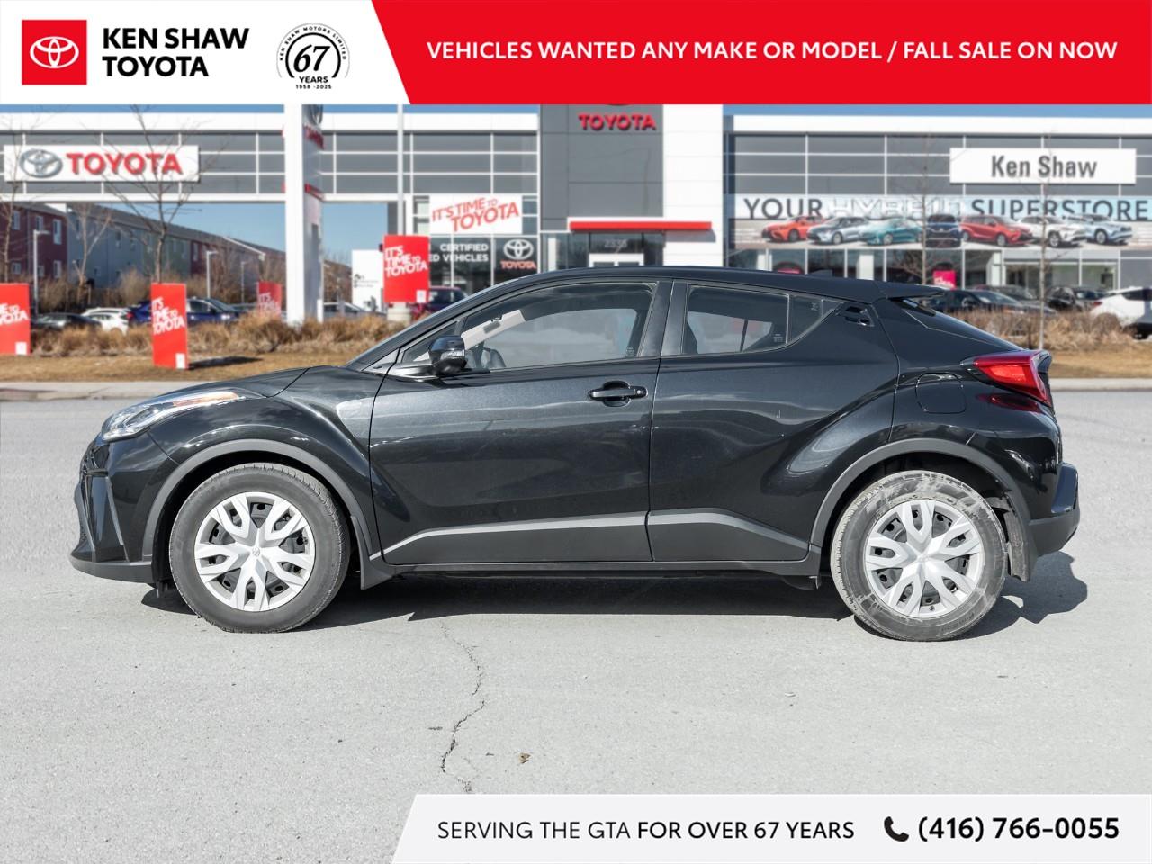 2022 Toyota C-HR LE 4dr Front-Wheel Drive Sport Utility Photo3