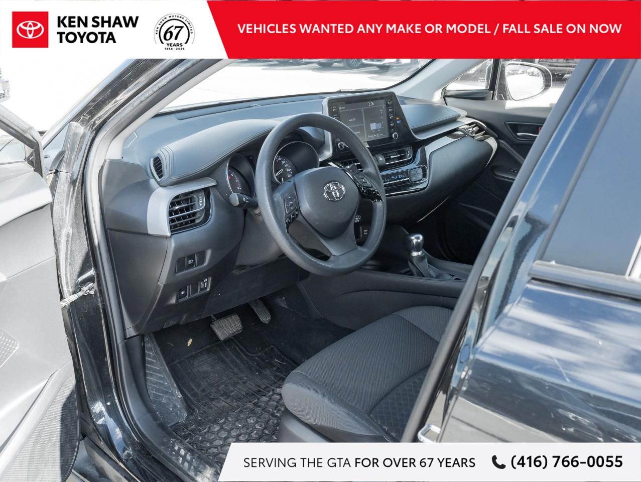 2022 Toyota C-HR LE 4dr Front-Wheel Drive Sport Utility Photo