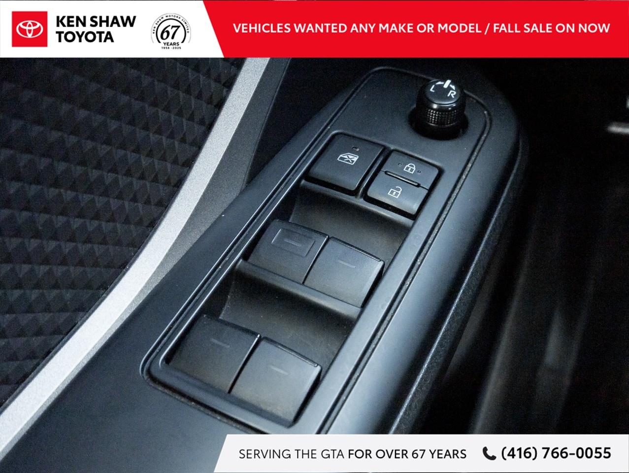 2022 Toyota C-HR LE 4dr Front-Wheel Drive Sport Utility Photo