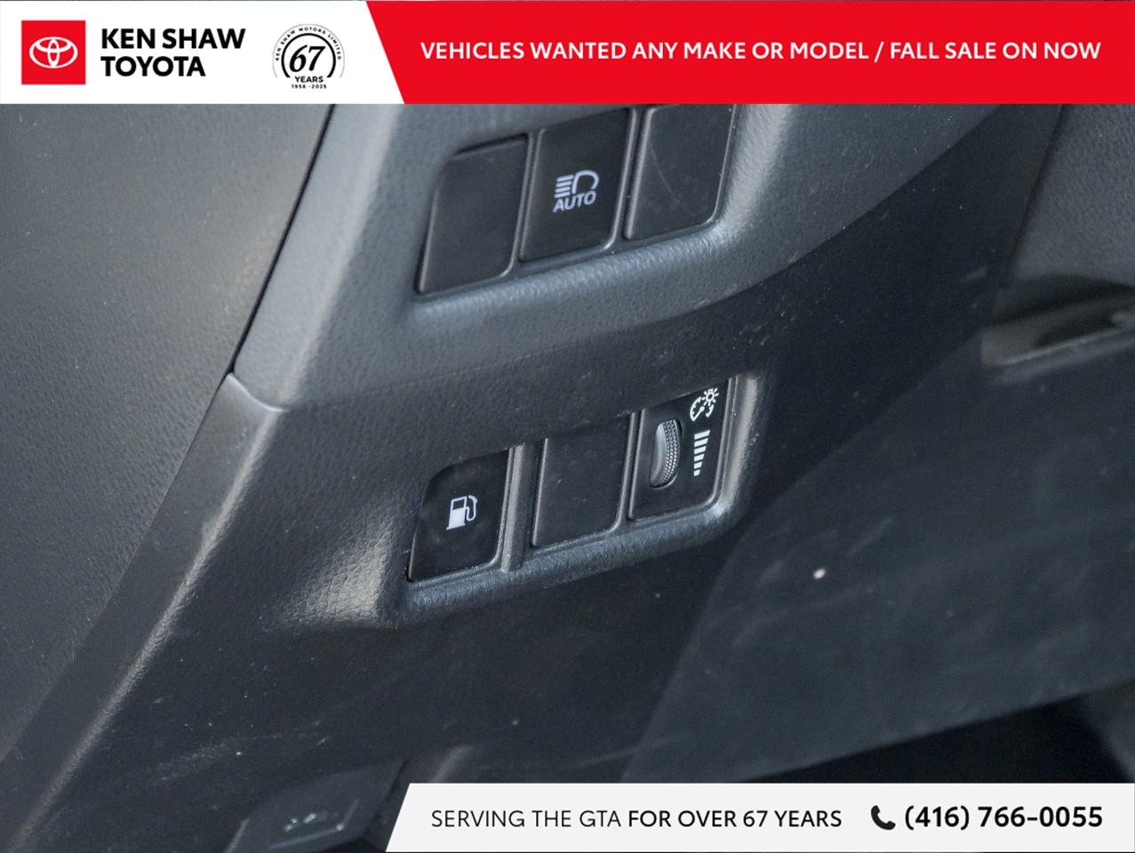 2022 Toyota C-HR LE 4dr Front-Wheel Drive Sport Utility Photo