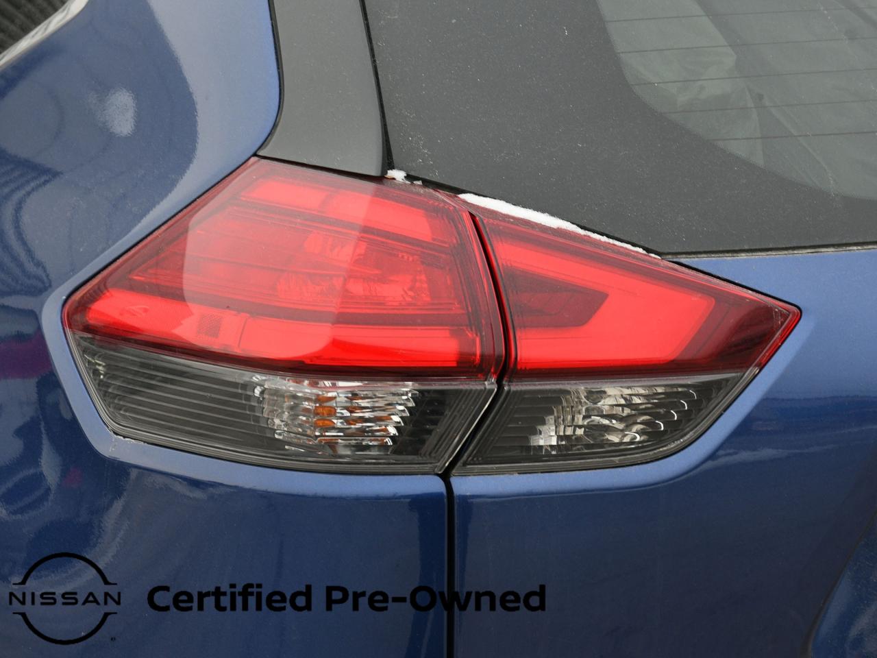 2017 Nissan Rogue SV 4dr All-wheel Drive Photo