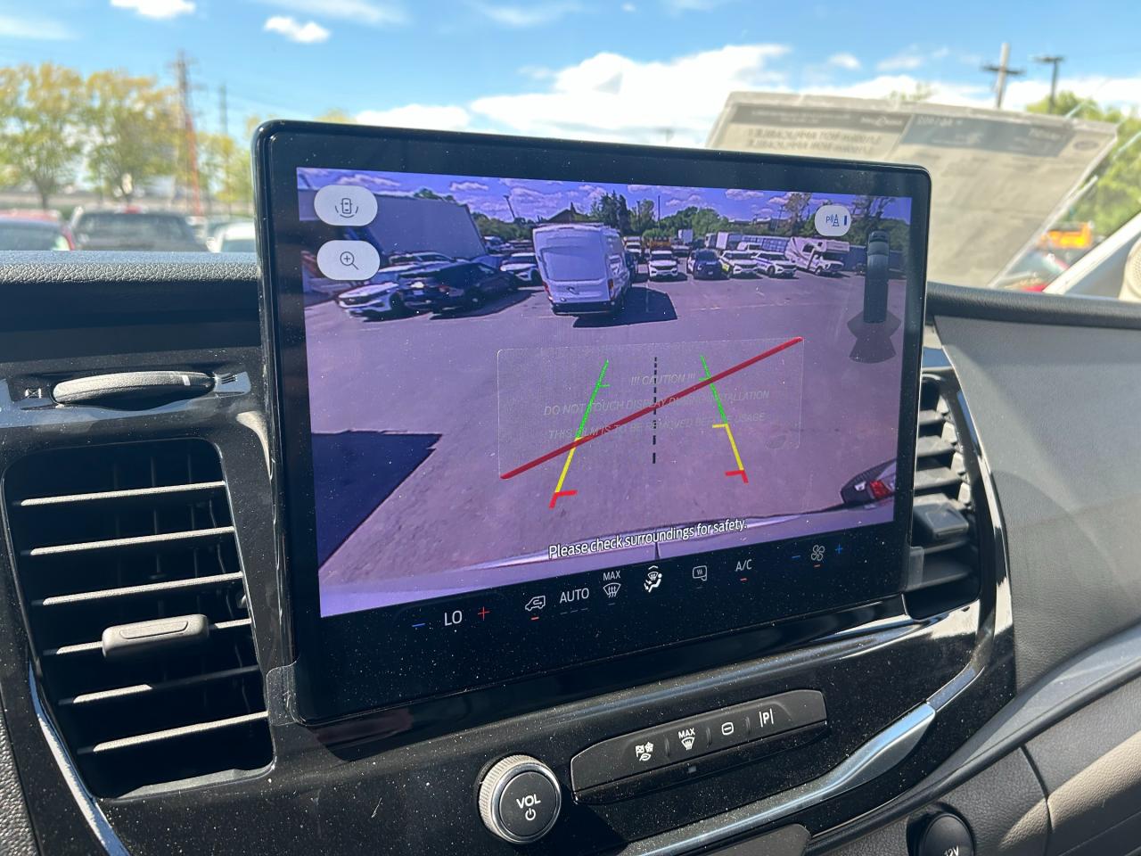 2025 Ford Transit-250 Cargo Base Rear-Wheel Drive Medium Roof Van 148 in. WB Photo