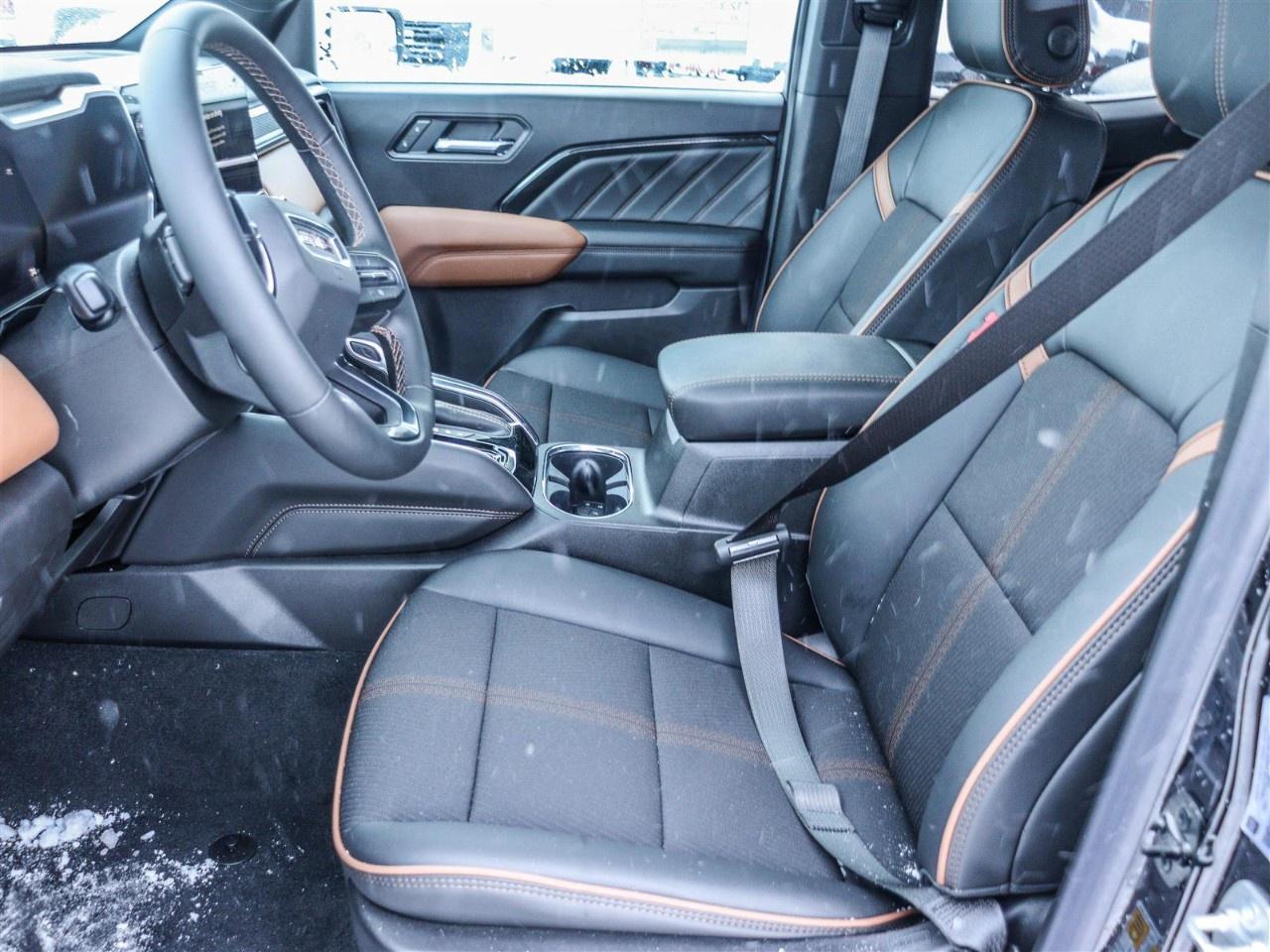 2026 GMC Canyon Crew Cab Short Box 4-Wheel Drive AT4 Photo