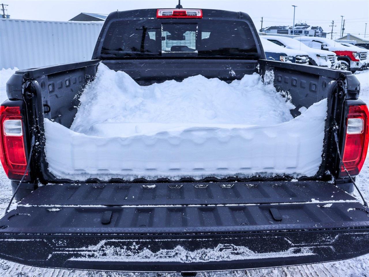 2026 GMC Canyon Crew Cab Short Box 4-Wheel Drive AT4 Photo