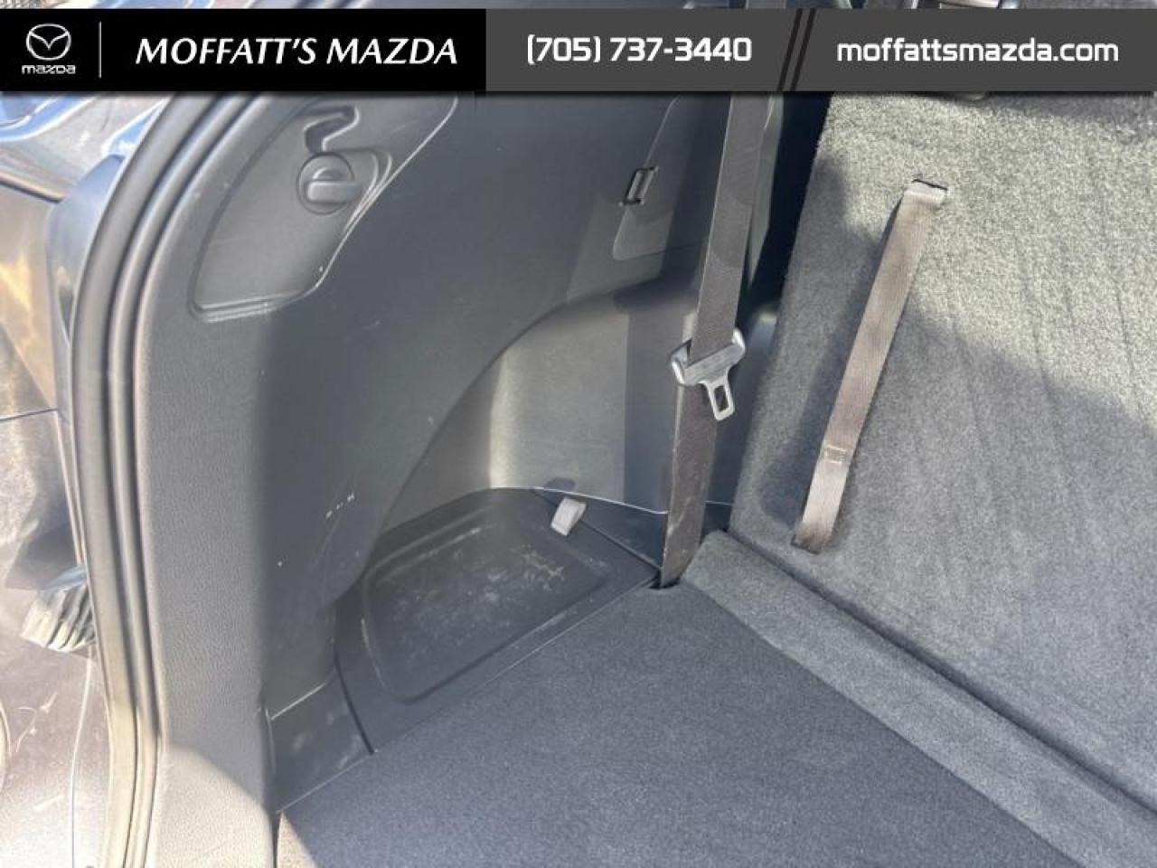 2022 Toyota Highlander XLE Photo