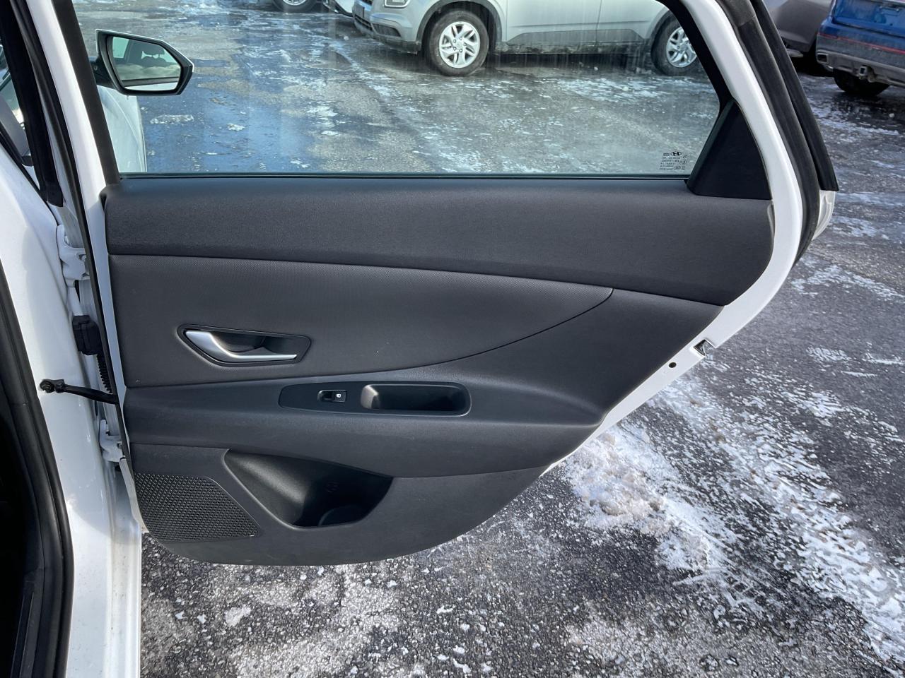 2023 Hyundai Elantra  Photo