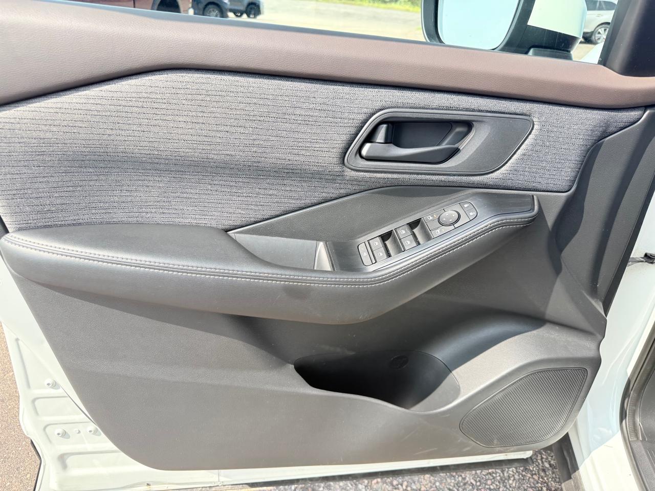 2021 Nissan Rogue S 4dr All-wheel Drive Photo