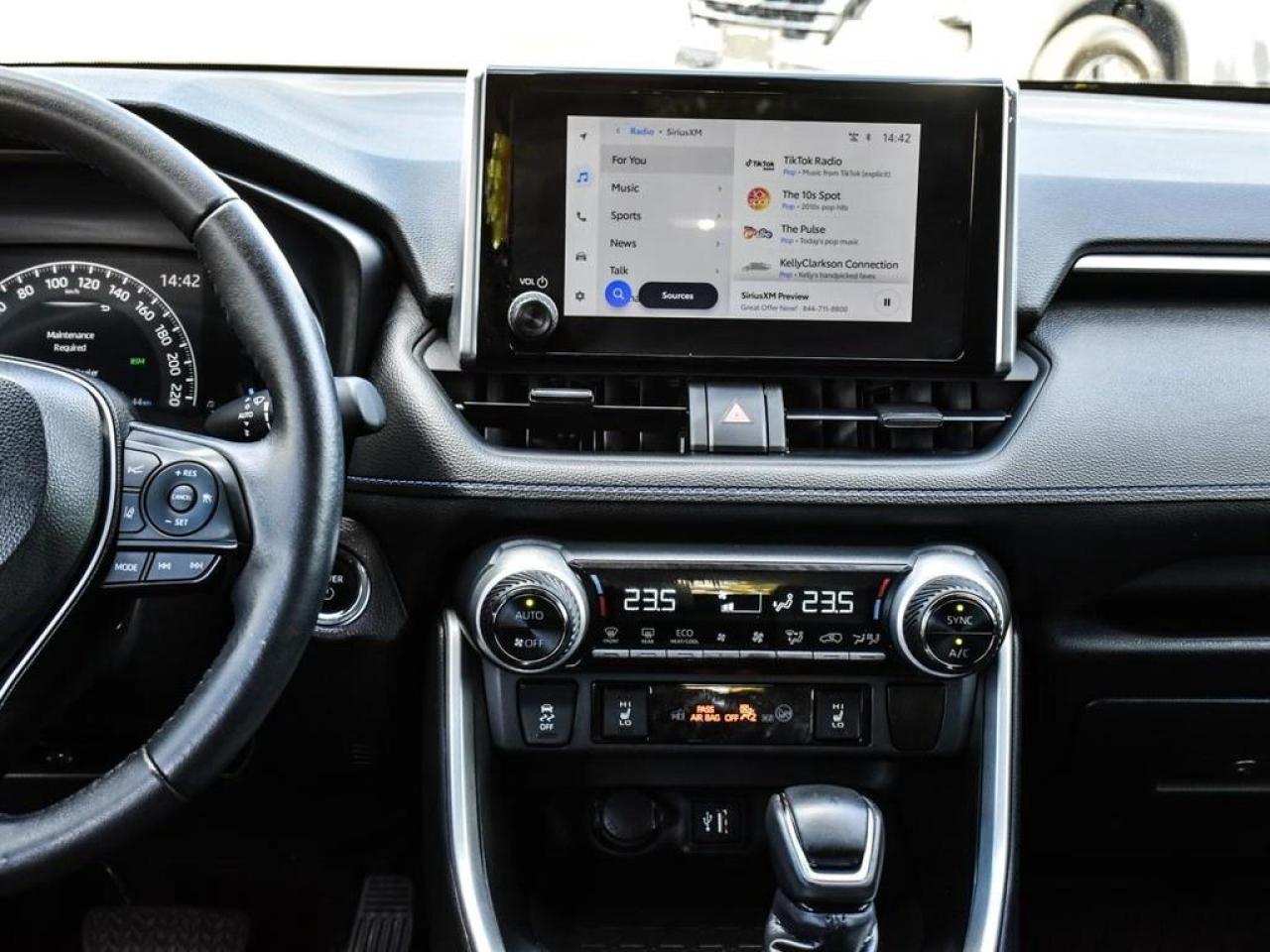 2023 Toyota RAV4 Hybrid SE 4dr All-Wheel Drive Photo