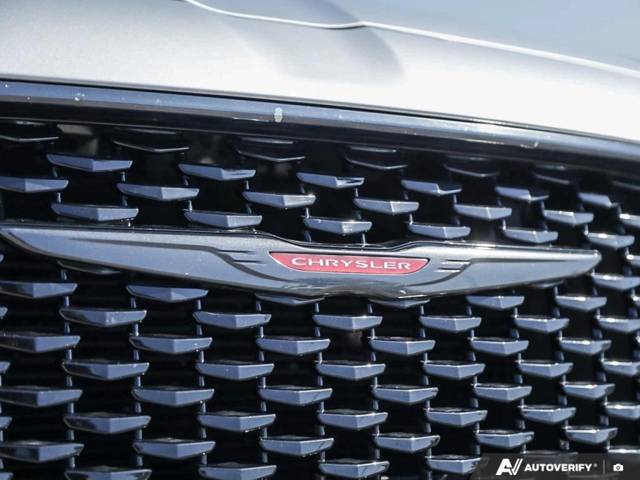 2021 Chrysler 300 S 4dr Rear-wheel Drive Sedan Photo