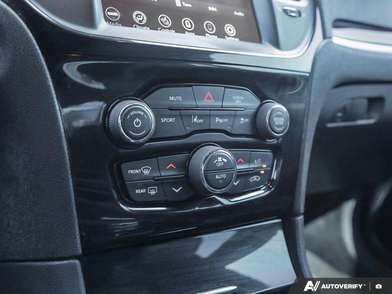 2021 Chrysler 300 S 4dr Rear-wheel Drive Sedan Photo