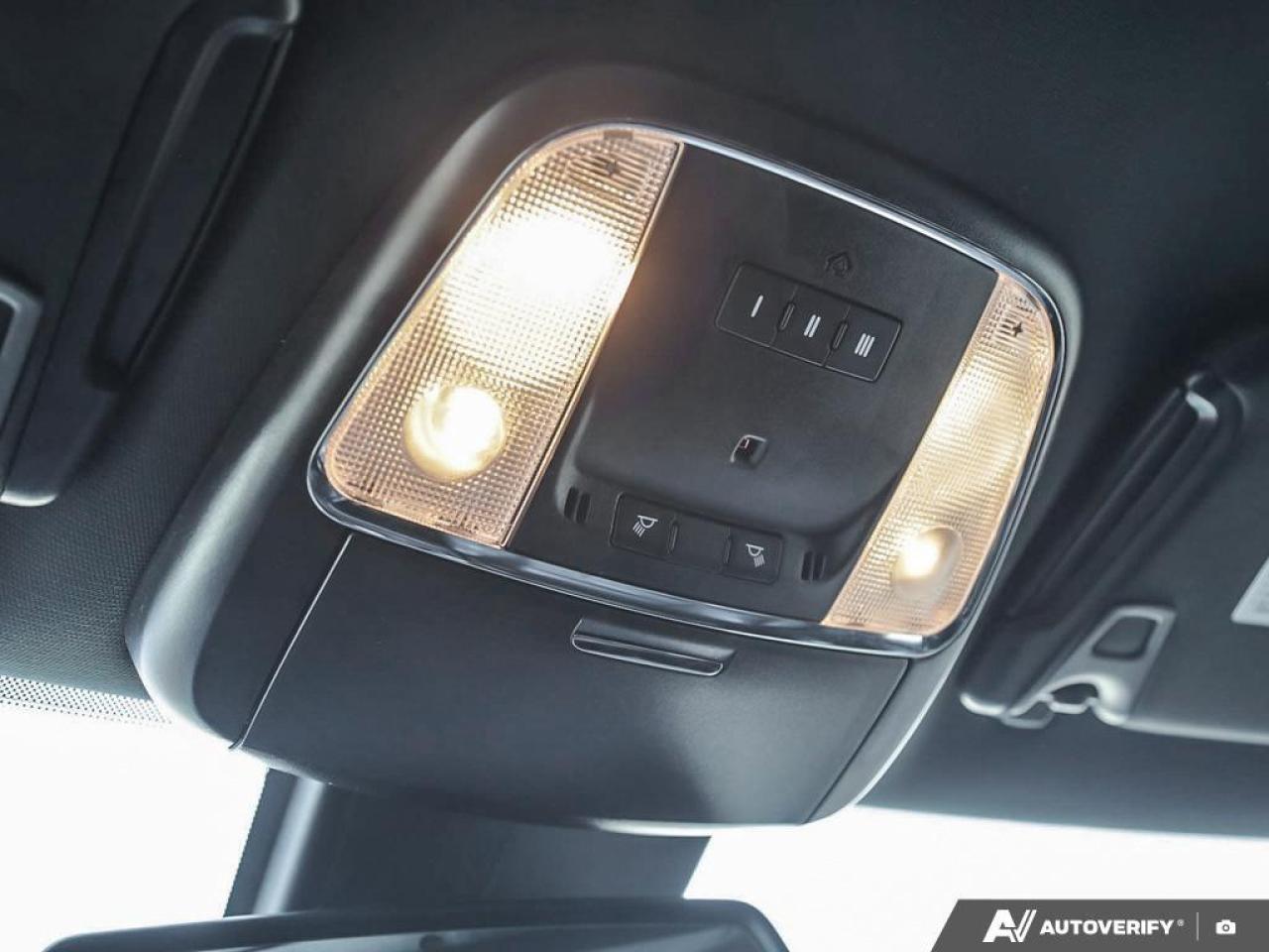 2021 Chrysler 300 S 4dr Rear-wheel Drive Sedan Photo