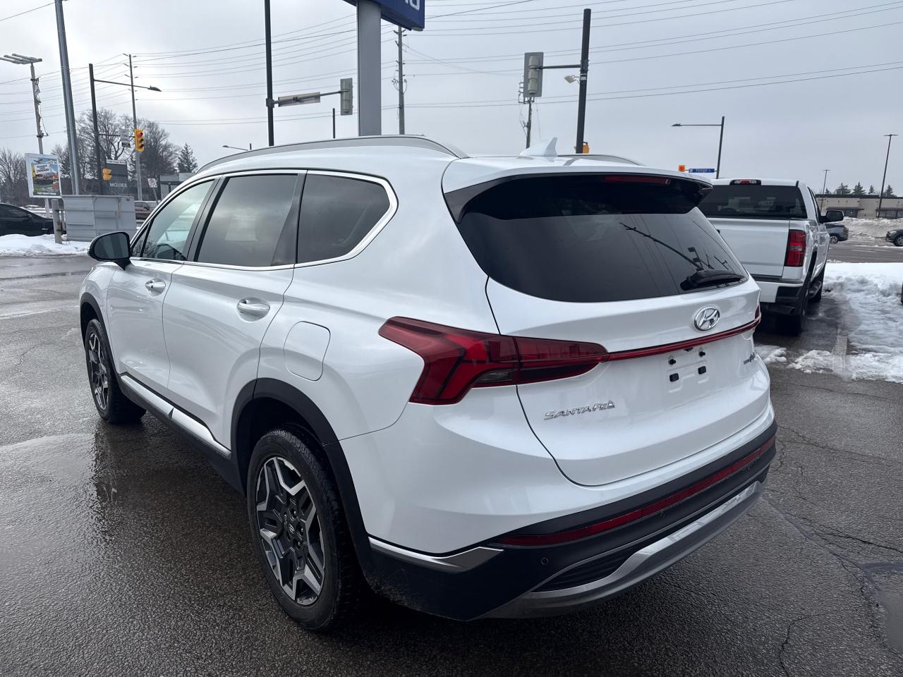 2023 Hyundai Santa Fe Plug-In Hybrid Luxury 4dr All-Wheel Drive Photo