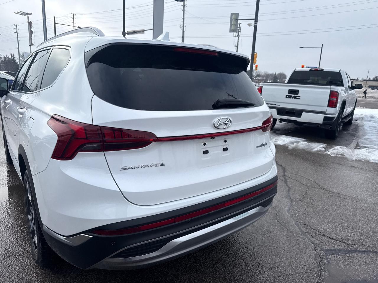 2023 Hyundai Santa Fe Plug-In Hybrid Luxury 4dr All-Wheel Drive Photo