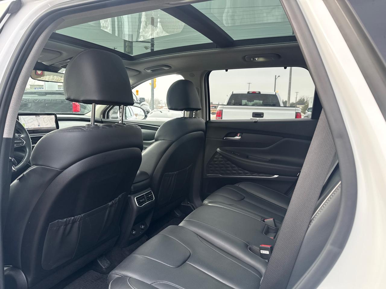 2023 Hyundai Santa Fe Plug-In Hybrid Luxury 4dr All-Wheel Drive Photo