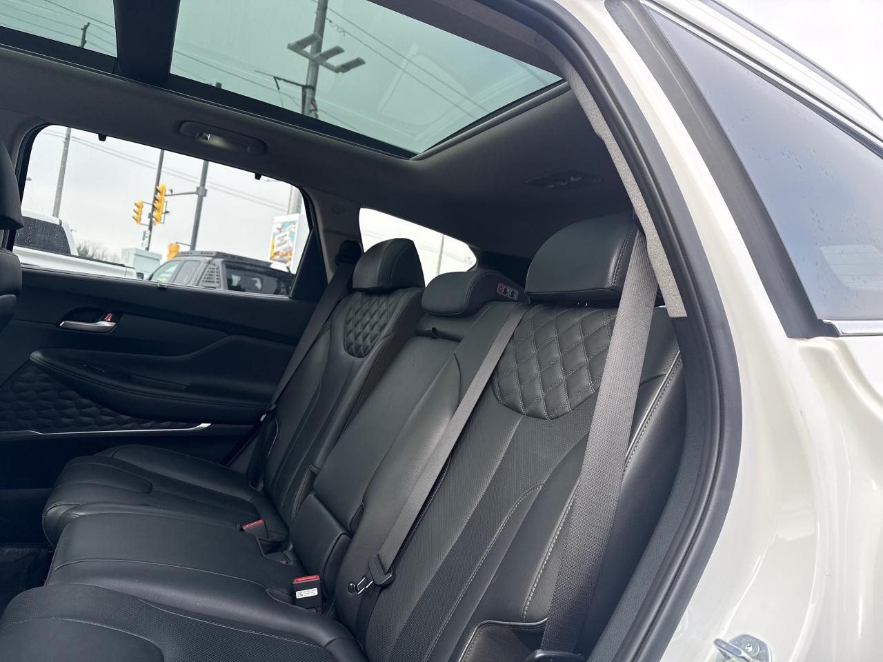 2023 Hyundai Santa Fe Plug-In Hybrid Luxury 4dr All-Wheel Drive Photo