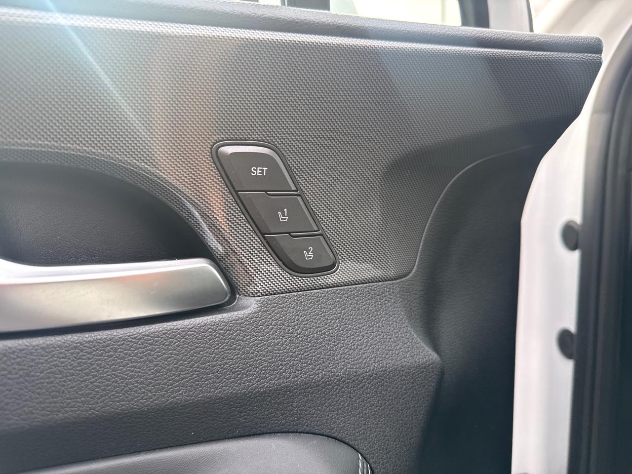 2023 Hyundai Santa Fe Plug-In Hybrid Luxury 4dr All-Wheel Drive Photo