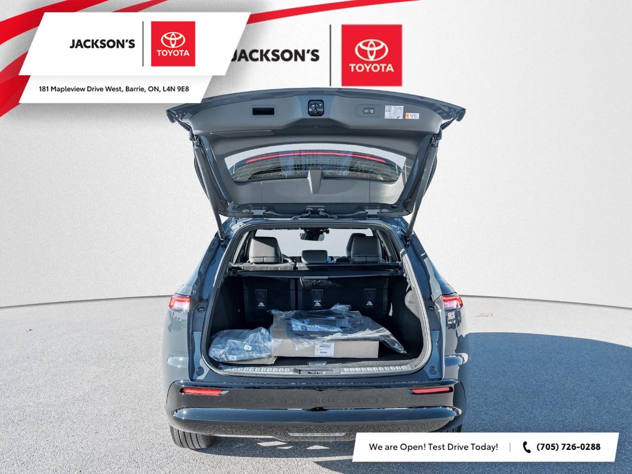 2025 Toyota Crown Signia Limited 4dr All-Wheel Drive Photo