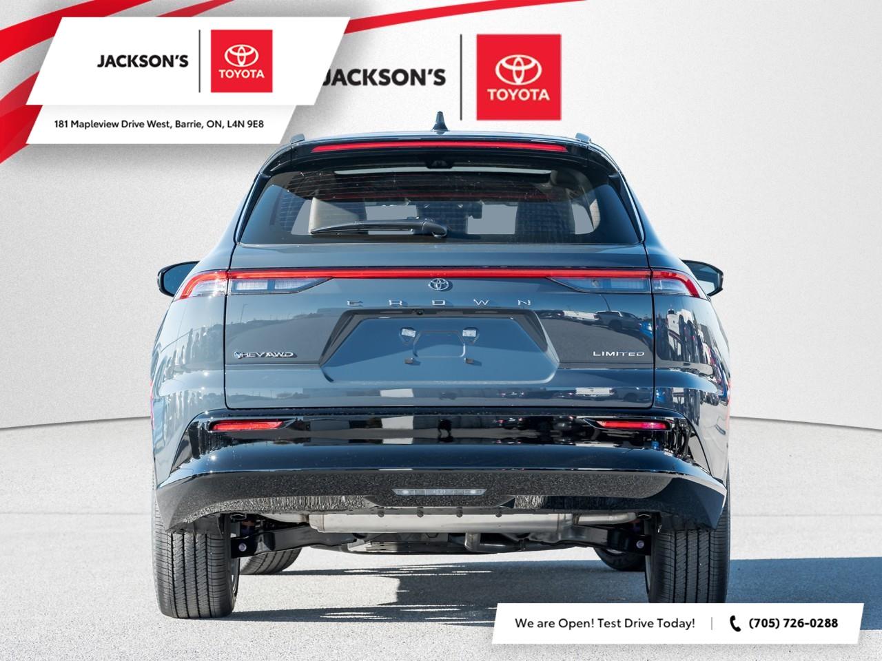 2025 Toyota Crown Signia Limited 4dr All-Wheel Drive Photo