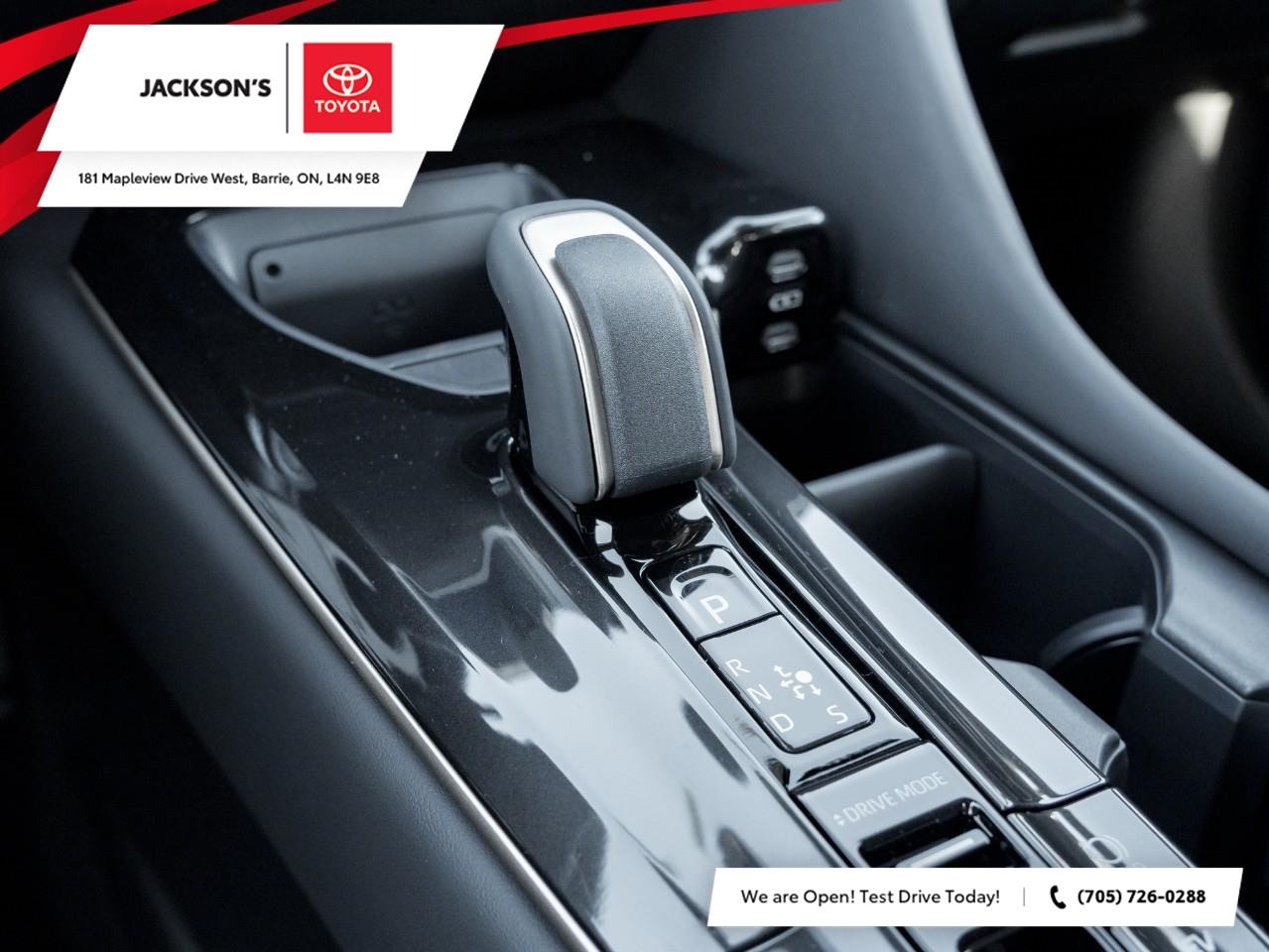 2025 Toyota Crown Signia Limited 4dr All-Wheel Drive Photo