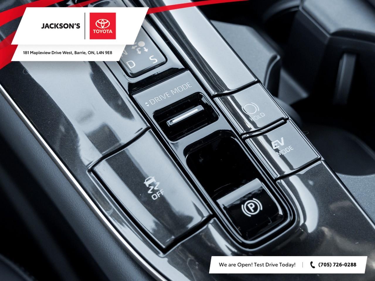 2025 Toyota Crown Signia Limited 4dr All-Wheel Drive Photo