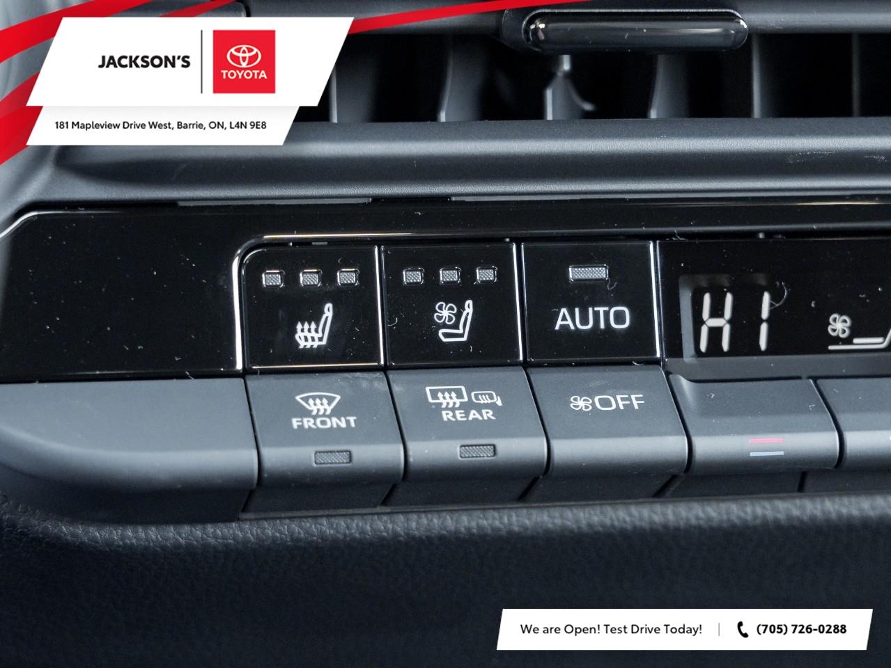 2025 Toyota Crown Signia Limited 4dr All-Wheel Drive Photo